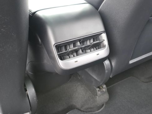 Used 2020 Tesla Model Y Long Range AWD/4WD image 33