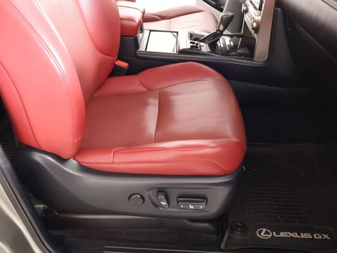 Used 2021 Lexus GX 460 Premium w/ Premium Package image 14