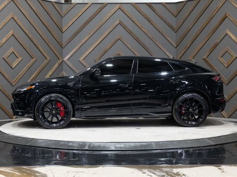Used 2021 Lamborghini Urus AWD/4WD image 3