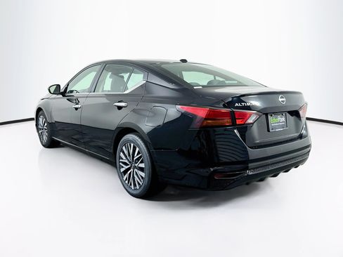 Used 2025 Nissan Altima 2.5 SV FWD image 5