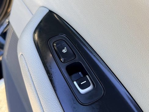 Used 2017 Kia Optima EX w/ Technology Package image 16