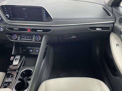 Certified 2023 Hyundai Sonata SEL w/ Preferred Accessory Package image 18