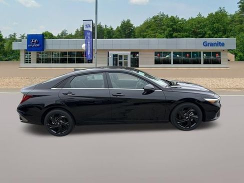 New 2026 Hyundai Elantra SEL Sport Premium FWD image 4