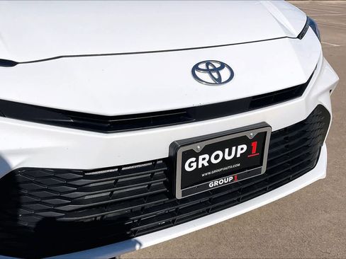 Used 2025 Toyota Camry LE image 25