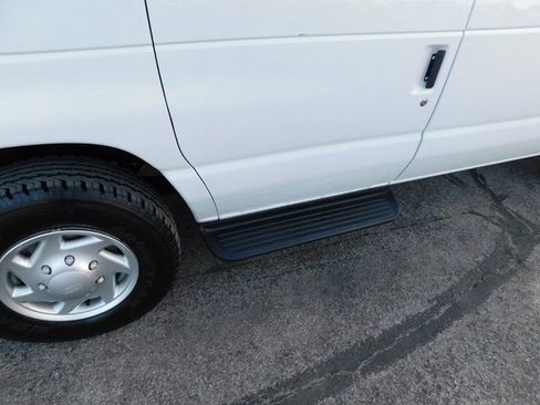 Used 2012 Ford E-350 and Econoline 350 XLT RWD image 12