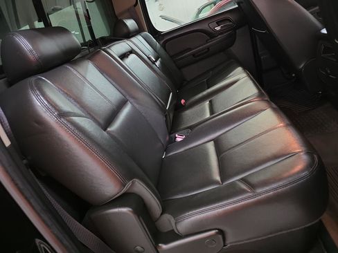 Used 2013 Chevrolet Silverado 2500 LTZ w/ LTZ Plus Package image 43