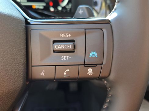 New 2026 Nissan Pathfinder SL FWD image 30