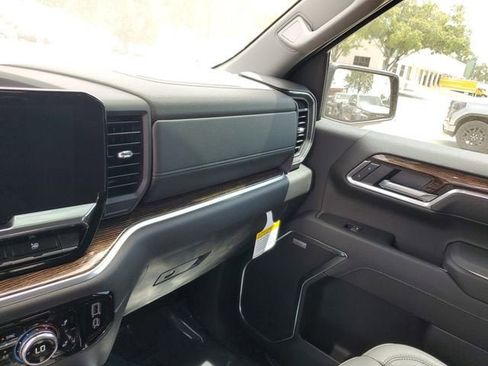 New 2026 GMC Sierra 1500 Elevation w/ Elevation Premium Package AWD/4WD image 27