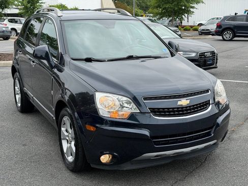 Used 2014 Chevrolet Captiva Sport LT w/ Convenience Package FWD image 20