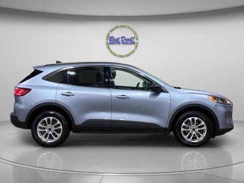 Used 2022 Ford Escape SE w/ Cold Weather Package AWD/4WD image 6