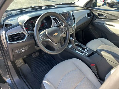 Used 2020 Chevrolet Equinox LS image 19