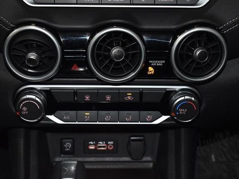 Used 2024 Nissan Sentra SV image 15