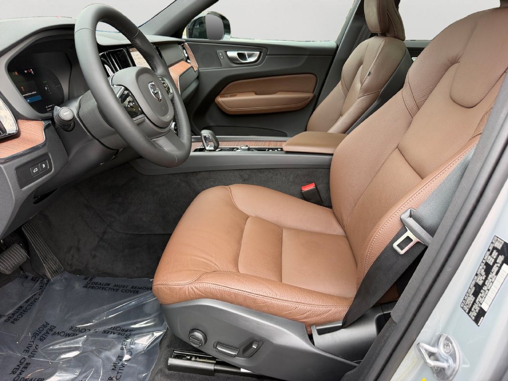 Certified 2024 Volvo XC60 T8 Plus w/ Climate Package AWD/4WD image 16