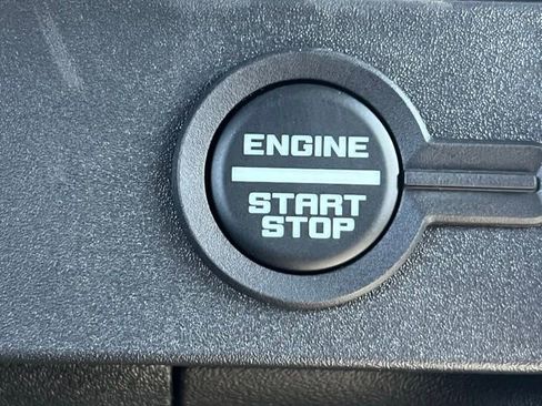 New 2025 Ford Bronco Badlands w/ Sasquatch Package AWD/4WD image 14