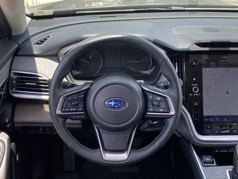 Certified 2025 Subaru Outback Limited AWD/4WD image 10