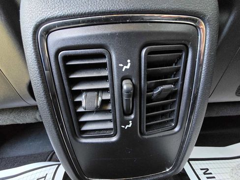 Used 2018 Dodge Durango SXT w/ Quick Order Package 2BB AWD/4WD image 15