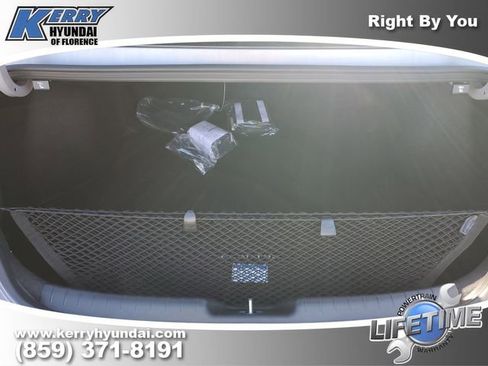 New 2026 Hyundai Elantra Limited image 8