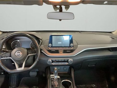 Used 2024 Nissan Altima 2.5 SR FWD image 42