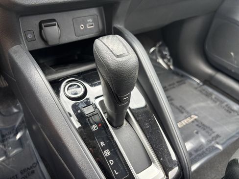 Used 2025 Nissan Versa SV w/ Trunk Package FWD image 41