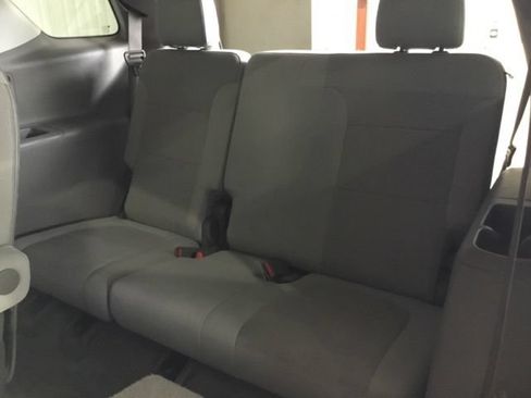 Used 2019 Chevrolet Traverse LT w/ LPO, Floor Liner Package AWD/4WD image 34