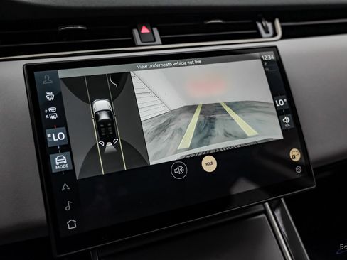 Used 2024 Land Rover Range Rover Evoque Dynamic SE image 55