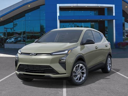 New 2027 Chevrolet Bolt LT FWD image 30