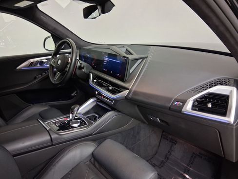 Certified 2023 BMW XM AWD/4WD image 33