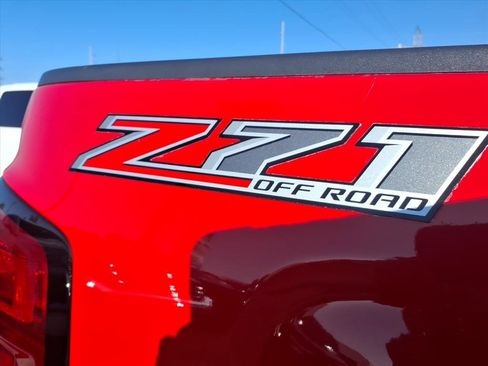 Used 2016 Chevrolet Silverado 1500 LT w/ All Star Edition image 14