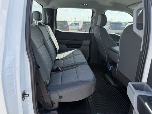 New 2026 Ford F250 XL w/ XL Chrome Package image 10