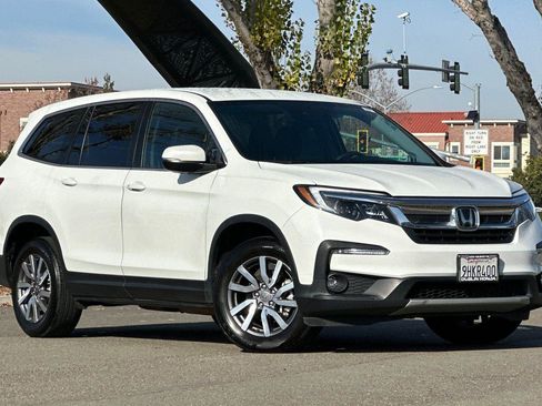 Used 2020 Honda Pilot EX image 2