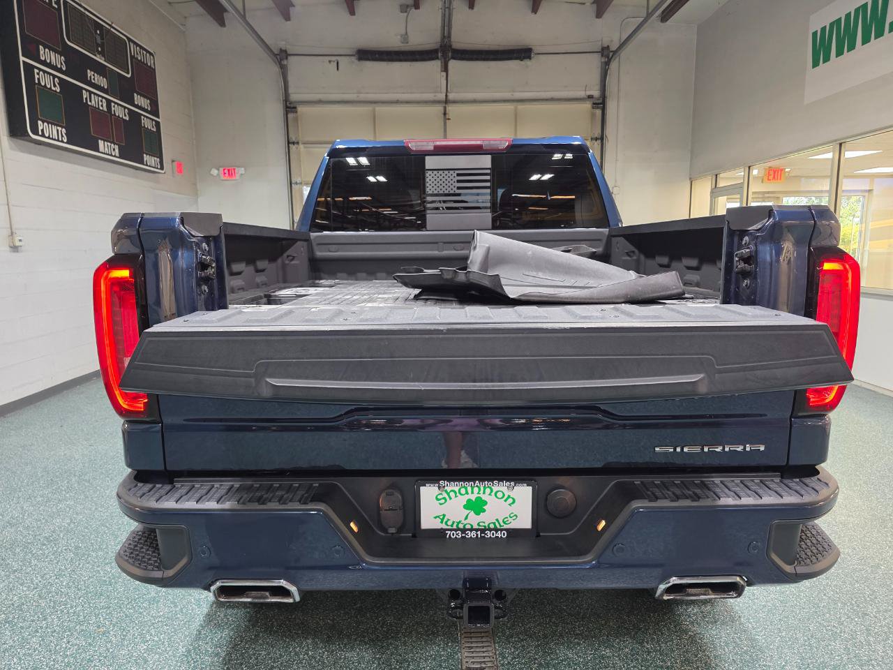 Used 2022 GMC Sierra 1500 Denali w/ Driver Alert Package II AWD/4WD image 25