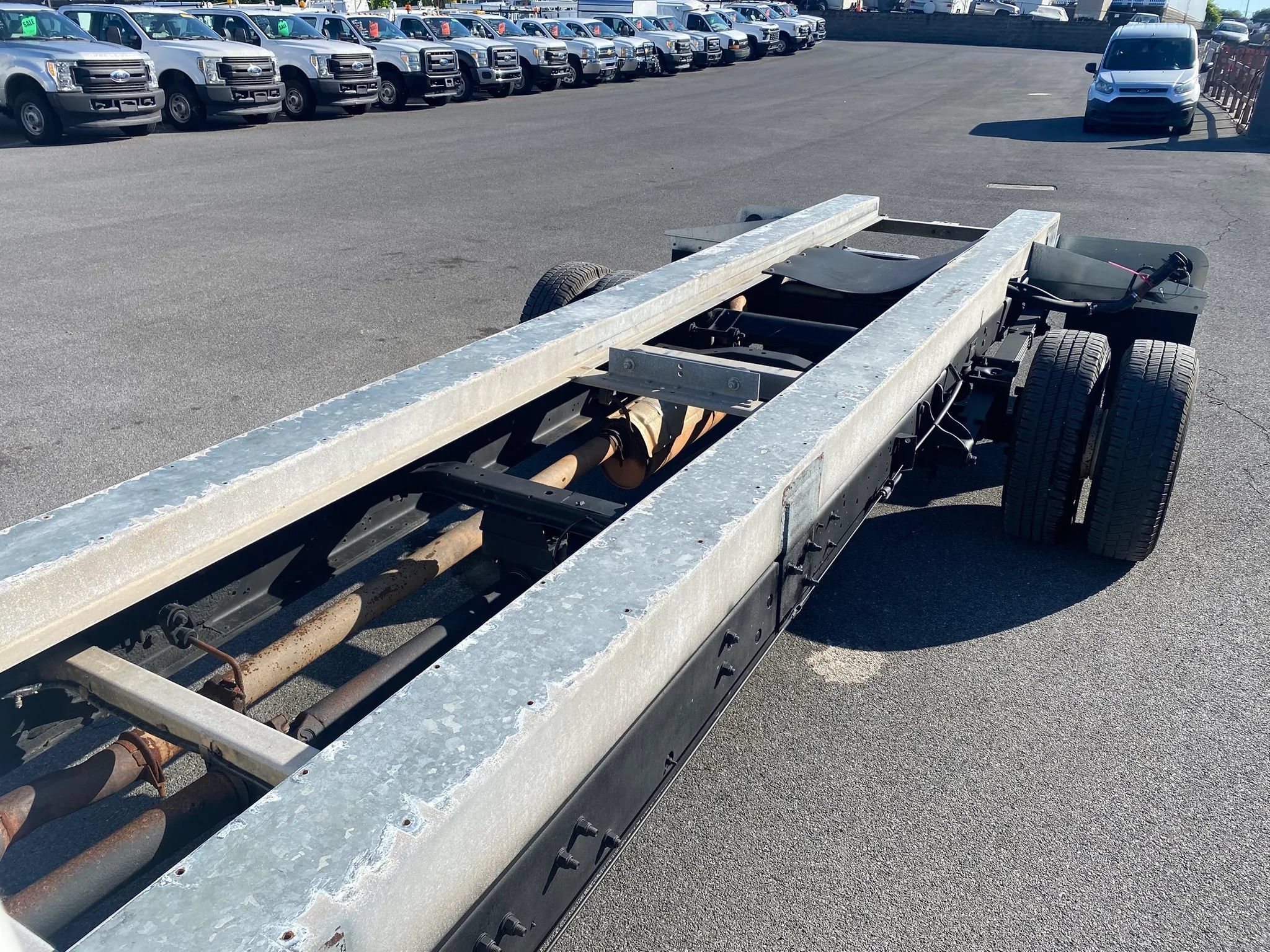 Used 2011 Ford E-450 and Econoline 450 Super Duty RWD image 19