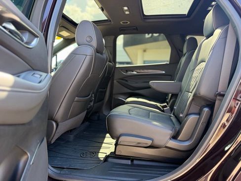 Used 2024 Buick Enclave Avenir w/ Avenir Technology Package FWD image 10