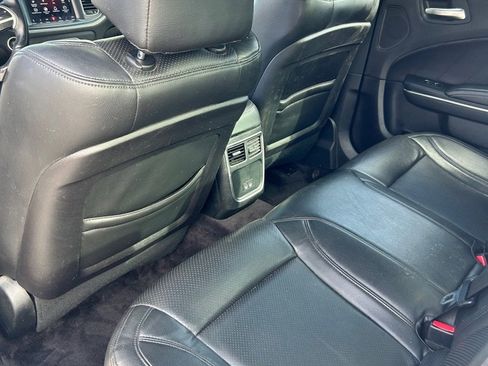 Used 2018 Dodge Charger SXT Plus w/ Beats Audio Group image 11
