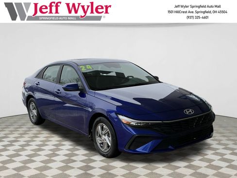 Used 2024 Hyundai Elantra SE image 1