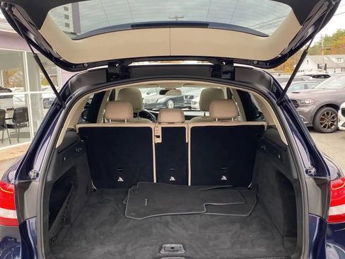 Used 2018 Mercedes-Benz GLC 300 GLC 300 4MATIC Sport Utility 4 image 7