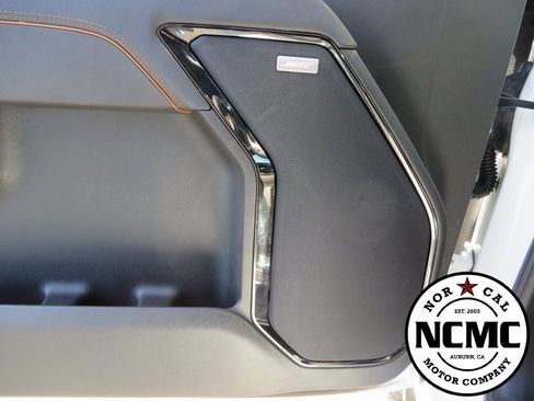 Used 2025 GMC Sierra 1500 AT4 image 23