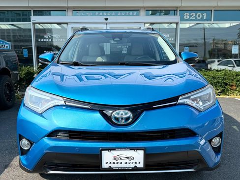 Used 2016 Toyota RAV4 Limited AWD/4WD image 2