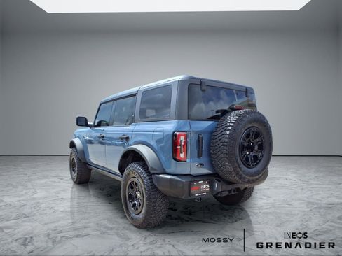 Used 2023 Ford Bronco Wildtrak image 2