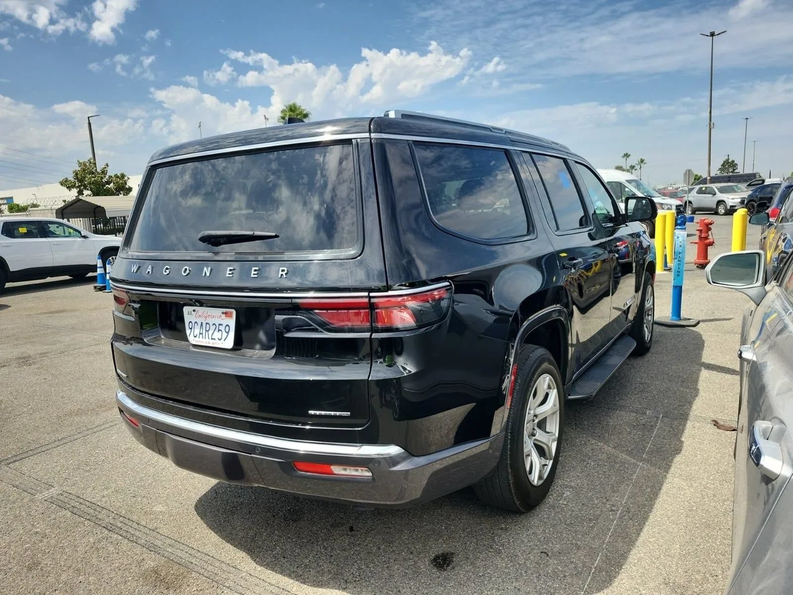 Used 2022 Jeep Wagoneer Series I w/ Convenience Group I AWD/4WD image 5