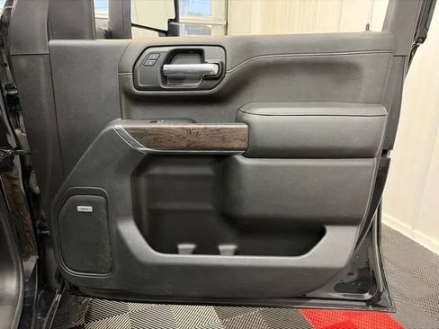 Used 2022 GMC Sierra 2500 Denali AWD/4WD image 17