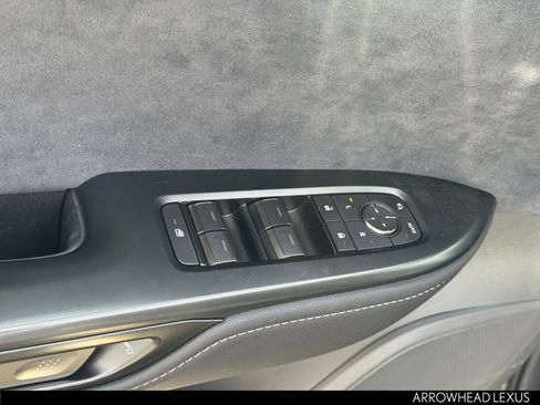 Used 2023 Lexus RZ 450e Premium image 21