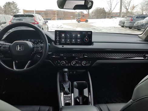 Used 2023 Honda Accord Touring image 26
