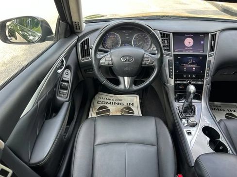 Used 2017 INFINITI Q50 2.0t w/ Moonroof Package RWD image 31
