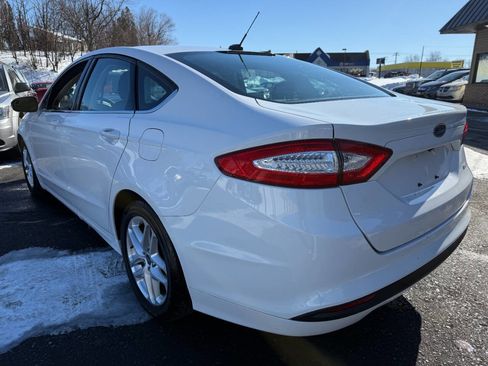 Used 2015 Ford Fusion SE image 7