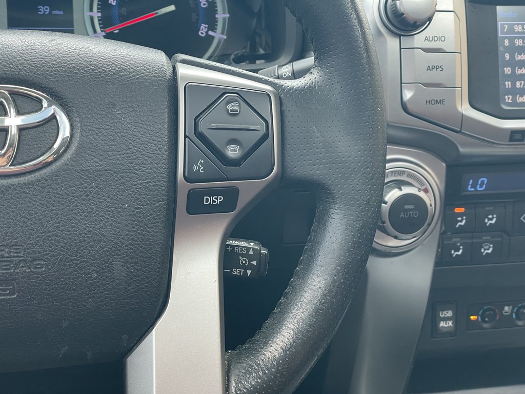 Used 2018 Toyota 4Runner Limited AWD/4WD image 29