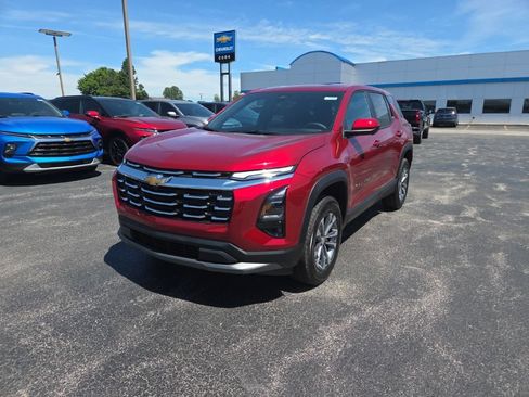 New 2026 Chevrolet Equinox LT w/ Convenience Package II FWD image 3