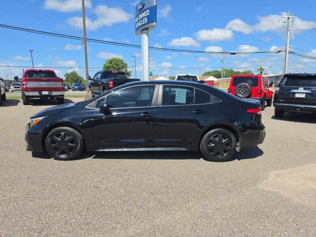 Used 2023 Toyota Corolla SE FWD image 6
