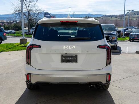 Certified 2023 Kia Telluride EX w/ EX Captain's Chair Package FWD image 6