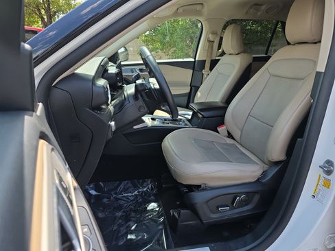 Used 2020 Ford Explorer Limited AWD/4WD image 11